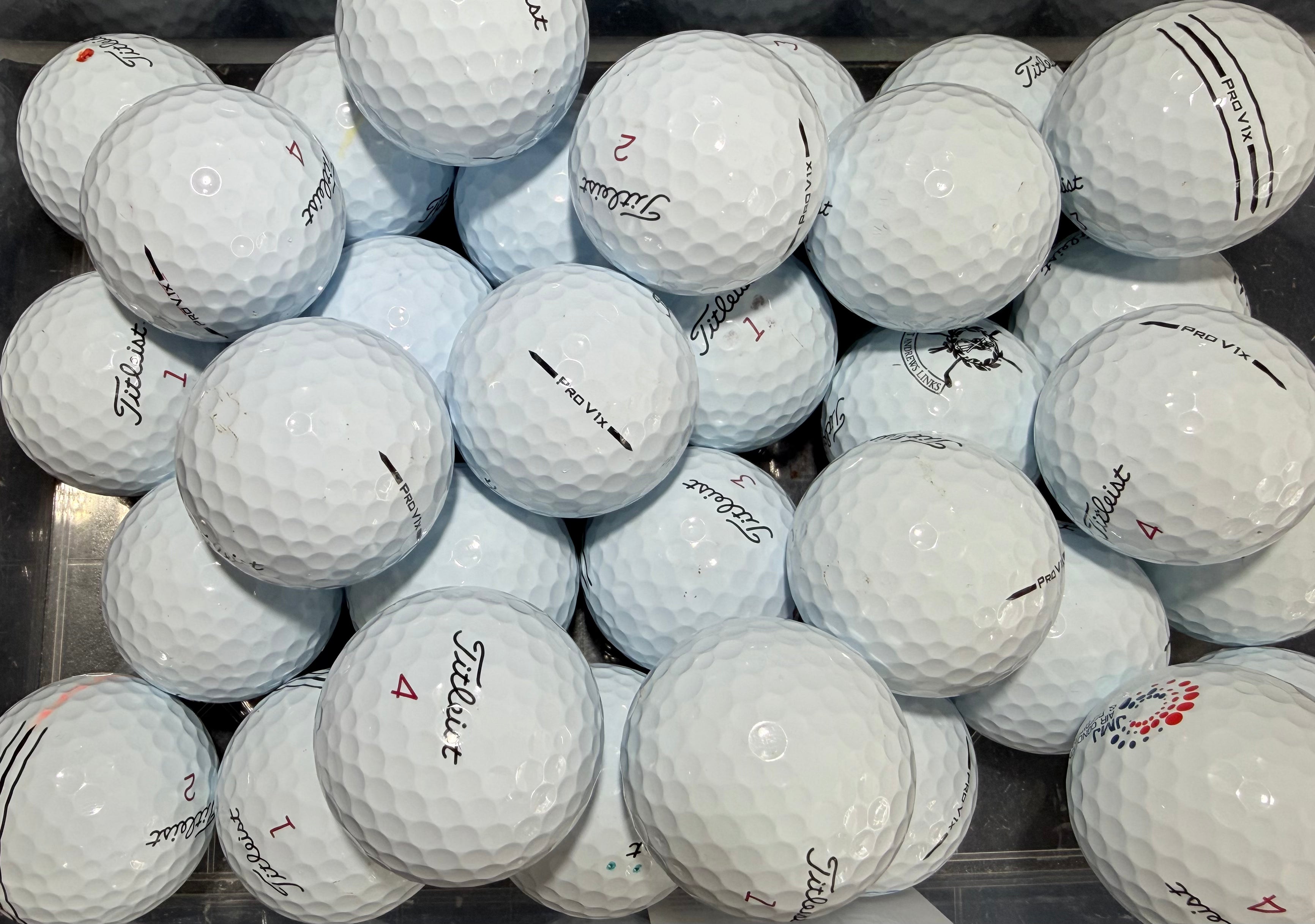 Titleist Pro v1x 2025