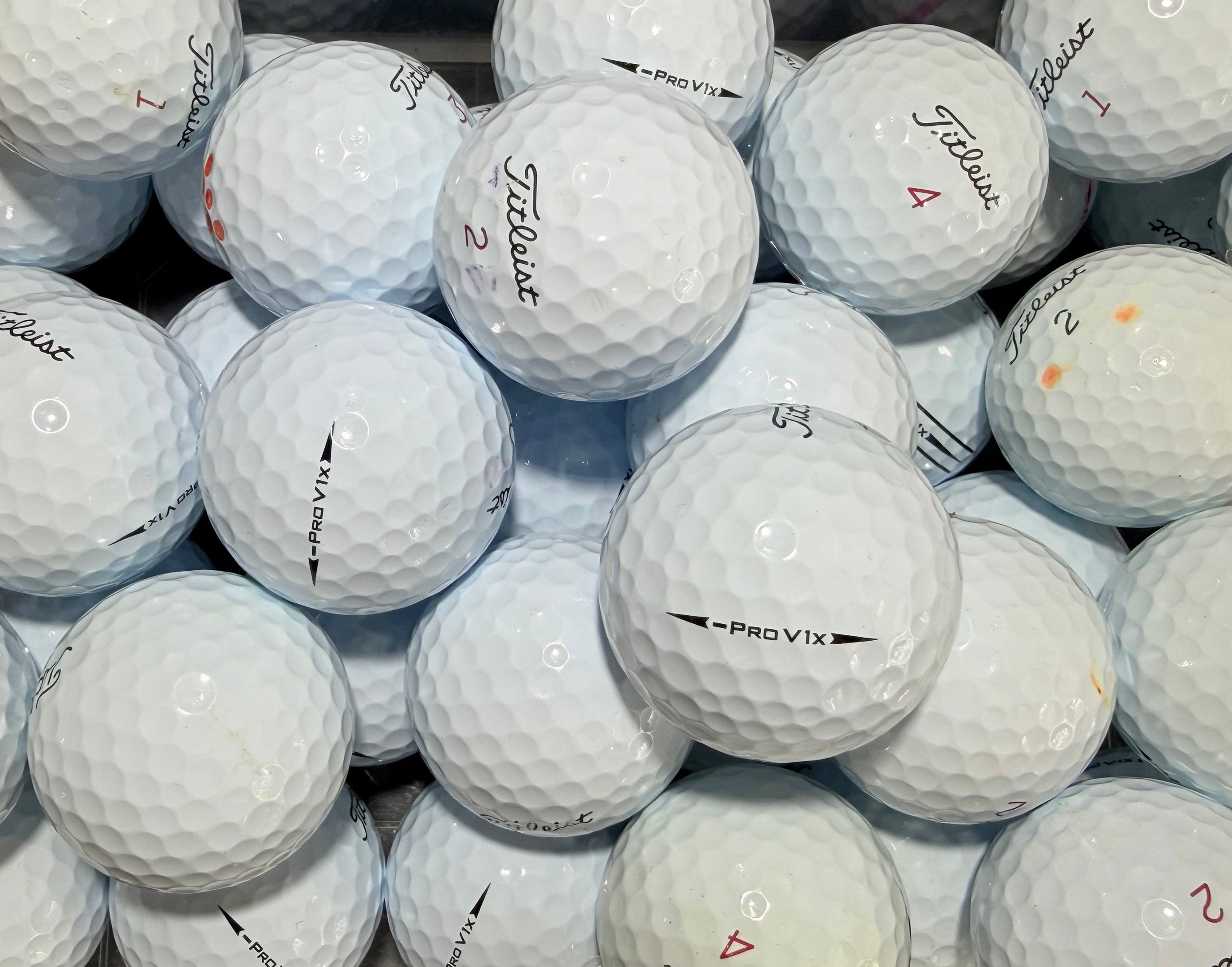 Titleist Pro V1x left dash